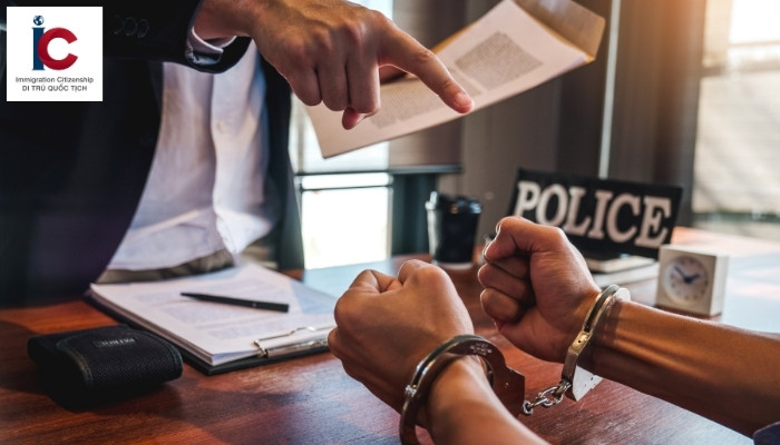 cam-nhap-canh-vi-cac-toi-lien-quan-den-tu-cach-dao-duc