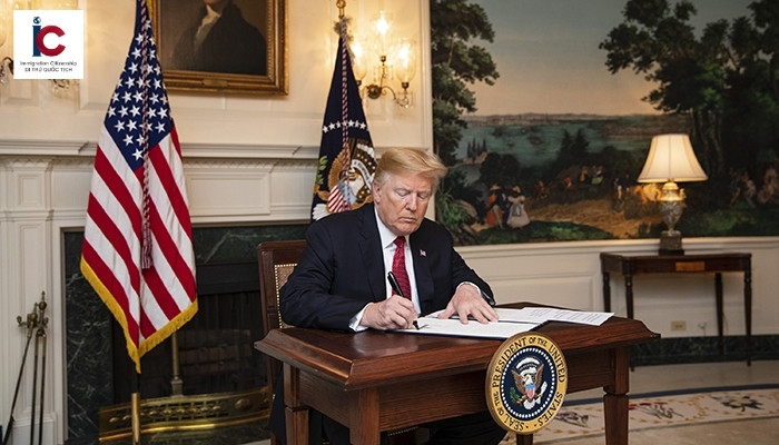 .tong-athong-trump-gia-han-chinh-sach-han-che-cap-thi-thuc-dinh-cu-va-viec-lam-trong-nhiem-ki-cua-ong-biden