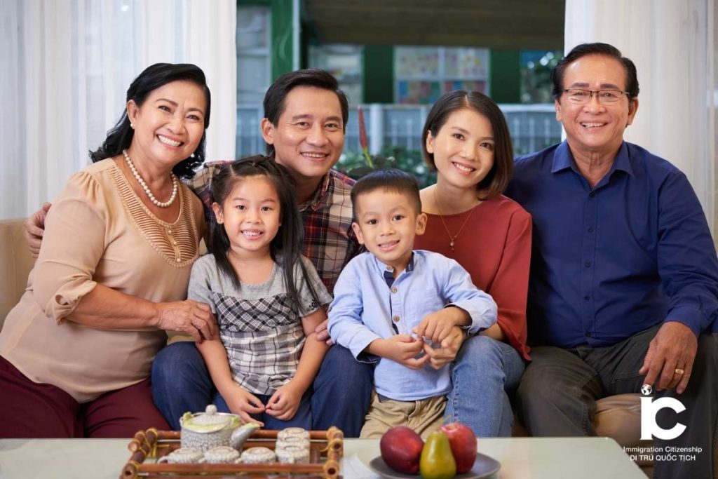 bao-lanh-anh-chi-em-co-gia-dinh-co-the-nhung-doi-lau-7