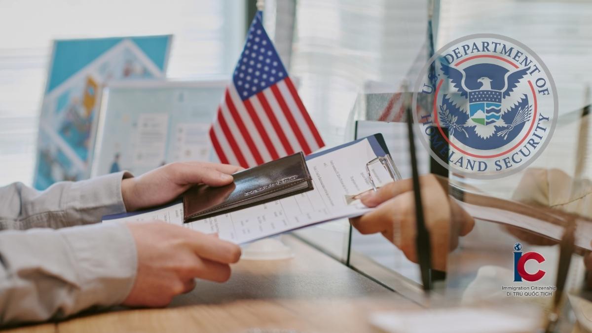 Lệ phí nộp đơn bảo lãnh người thân đi Mỹ tại USCIS